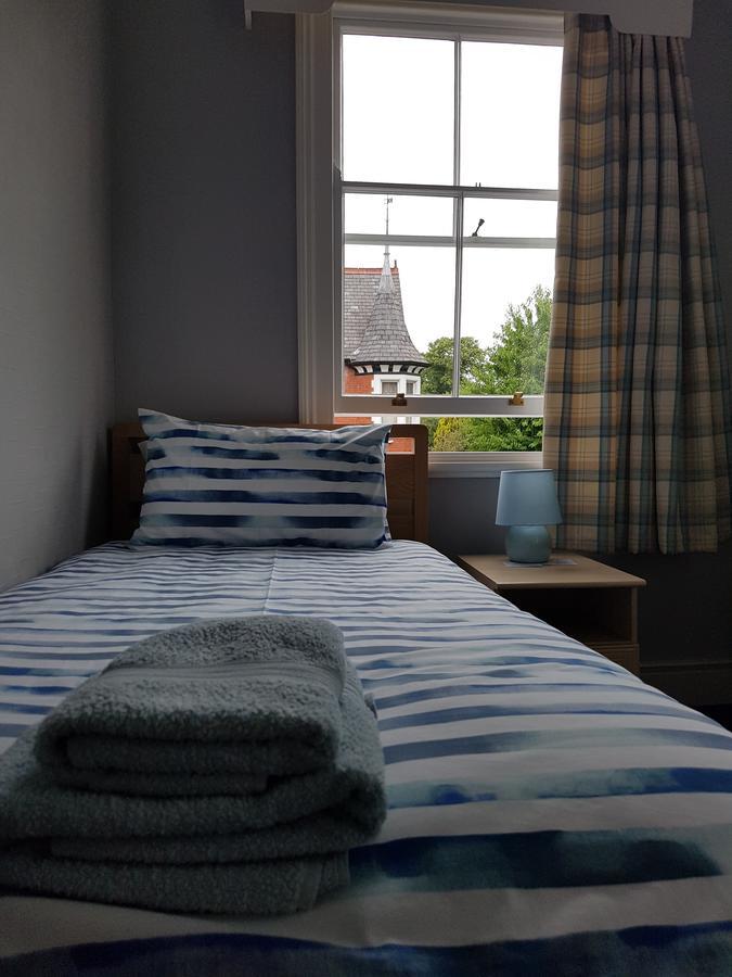 Alexandra Lodge Guest House Chester Esterno foto